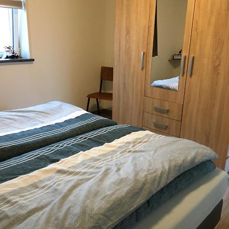 Bungalow Op Bedrijf Met Melkkoeien 더콕스도르프 외부 사진